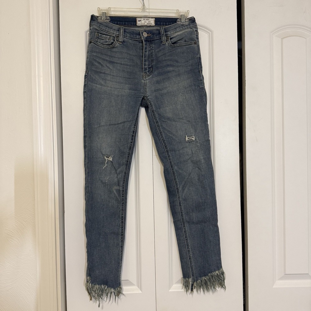 Free People Blue Distressed Skinny  Stretch Jeans Size 26 Knee Hem Rips Boho